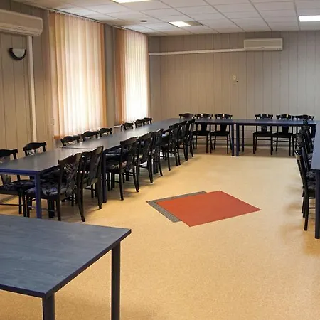 Sztukateria Dom Pracy Tworczej بيت شباب *