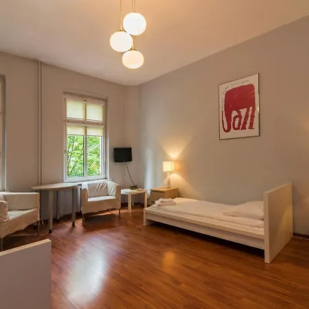 Sztukateria Dom Pracy Tworczej بيت شباب شتشيتسين